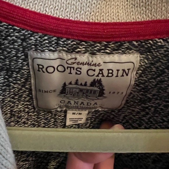 Never worn Roots Cardigan - Picture 3 of 4